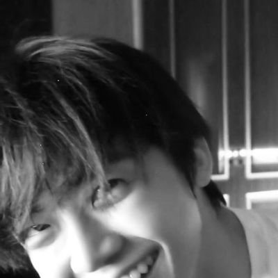 His captivating lips moved as he steal everyone's attention with his chatoyant eyes. (2000)