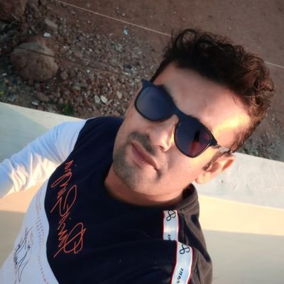 Shahrukh450's profile picture. 