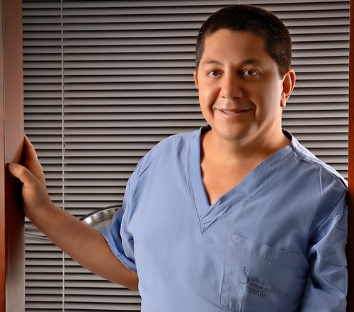 CIRUJANO PLASTICO
ESTETICA*RECONSTRUCTIVA*MAXILOFACIAL

Hospital de Ipanema- Clínica Ivo Pitanguy
Río de Janeiro-Brasil