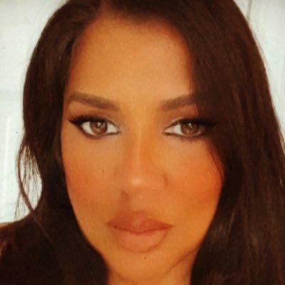 luvdatfeeln's profile picture. 