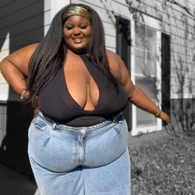 Love God || Plus Size Influencer || SC: plussize_baby|| TikTok: _abeauty4|| Youtuber: Aaliyia Beauty