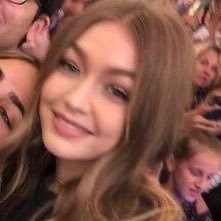 booksliwal's profile picture. não entro mais aqui ;)