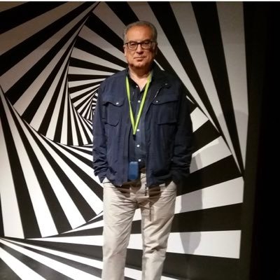 Trabajo en @RTVEclm. Y, ahora, en el @CdiRNE. De Tierra de Campos a la ribera del Tajo. También estuve en Madrid y en La Rioja.