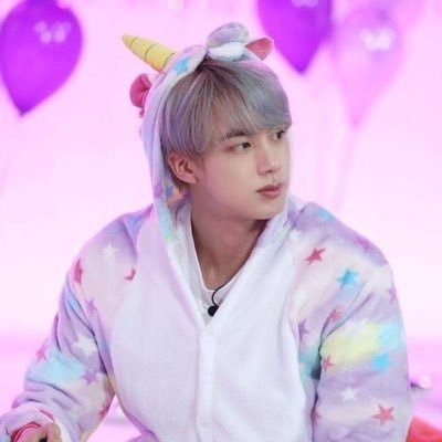 BTS💜専用アカウント💜ジンくん🐹&ユンギ🐱寄りのオルペンです💜 30↑です！アミの皆さん仲良くして下さい💜無言フォロー大歓迎です！フォロバさせて頂きます✨韓国語勉強中✏️ ジンくんと誕生日一日違い♡