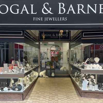 Fine and everyday jewellery. Engagement, wedding and eternity rings. Diamonds, coloured gem stones, gold, silver, 14 Cambridge Street Harrogate