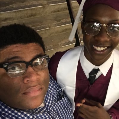 GOD IS EVERYTHING🙏🏿 Actor / Comedian / Video&Content Creator😂‼️More funny Videos & Skits on my Instagram:_ziongotchacrine😂‼️Gotcha.Crine.Entertainment🎤🎞