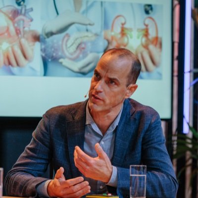 Professor of Biofabrication in Regenerative Medicine @UMCUtrecht @UtrechtUni 2nd Vice President @cartilagerepair Proud member of https://t.co/WessEqU2GC