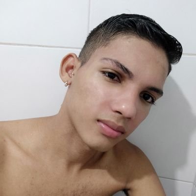 🏳‍🌈⃤
- Resistir para Existir ♂️/♌