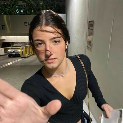 fan account not impersonating backup acc on twitter flowerscharz