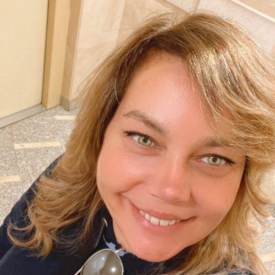 CarmaliAna's profile picture. Sou completamente viciada em ler... Apaixonada por séries turcas! E fã de Can Yaman 🍫❤️🇵🇹 Meu lema de vida é Carpe Diem!