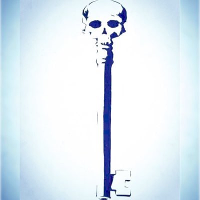 sketchyKstudios's profile picture. Artist, Flameworker/Glassblower (on the torch since ‘16 -in a hotshop since ‘08) 🔥 Painter, Photographer, PNW, FtM LGBTQIA+