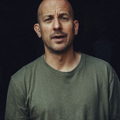 jacosongs's profile picture. where is my strum throne?