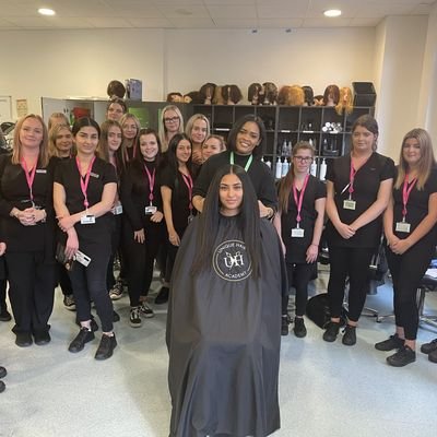ACCREDITED AND CERTIFIED TRAINING COURSES
Hair Extensions
Brazilian Blow-dry