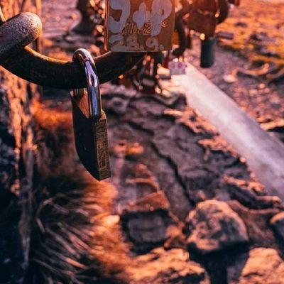 Robin30113220's profile picture. Seorang penuh dng full power