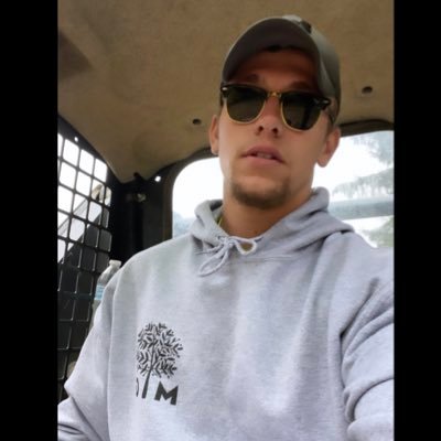 _MGreG1_'s profile picture. Build your dreams or someone else will hire you to build theirs. 💭 #MTGLandscapingAndSnowLLC🌳 7-5-21 Hannah Lee 🖤