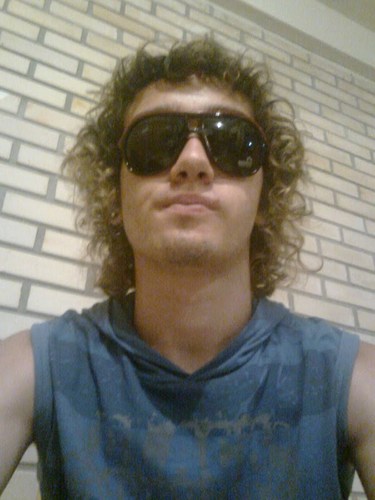 Aquela pessoa simples que muitos amam e que muitos odeiam pelo mesmo motivo!