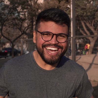 LeoCarriazo's profile picture. 📀 Ayudante creativo. Pregunto cosas y cuento historias sencillas.