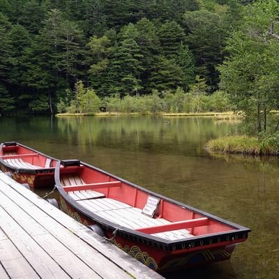 長野県東信在住。八千穂が出身地。お山に恵まれ、朝の天気を見て、浅間山、湯の丸高原、美ヶ原、霧ケ峰、車山、北横岳、蓼科山、飯盛山　登山可能。

ピークハントより、自然の中にいることが好き。
雲の流れや霧も好き。
霧ヶ峰　車山がホーム