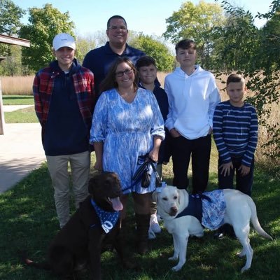 Mom of 4 boys- BJ, Brady, Brennan, & Bryce, 3 labs- Bo, Bella, & Birdie, wife of Dr. Brian Sorg, RR teacher leader on IL, sister, friend, avid reader. ❤