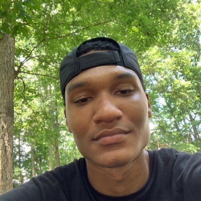 W2Xavier's profile picture. 