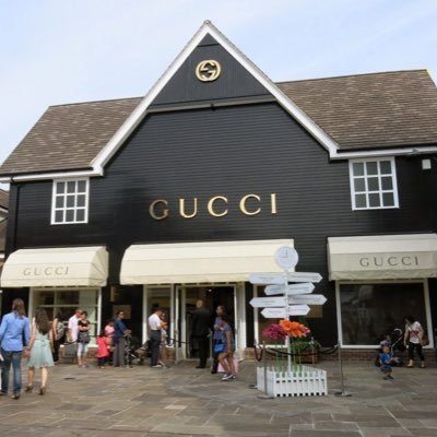 You94234415's profile picture. اللهم ارزقني رزقًا واسعًا حلالًا طيبًا من غير كدٍّ، واستجب دعائي من غير رد، وأعوذ بك من الفضيحتين، الفقر والدّين.