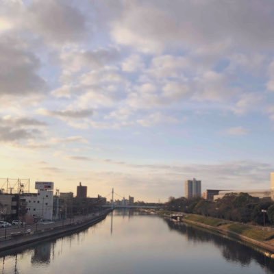 09035509's profile picture. ずっと肯定的になりたいと思って生きてきた。否定的な自分が嫌だった。そんな悩み続けた自分に光が差した。