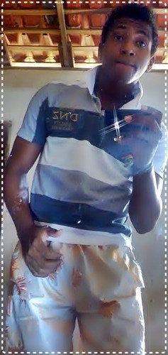 um mlk afim de amizade que naum leva desaforo pra casa 
mais que ta aqui so pra se divertir fera' :D Bjoo meligaa xD
