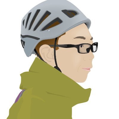 名前の由来ですが、昔ある国のコンペにでた時、ルートセッターの人が工作員という札をつけていたので、そこからいただきました。怪しい組織の人間ではありません。