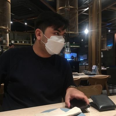 rcev_howl's profile picture. Broke, Depressed, College Kid | My thoughts go here 😋