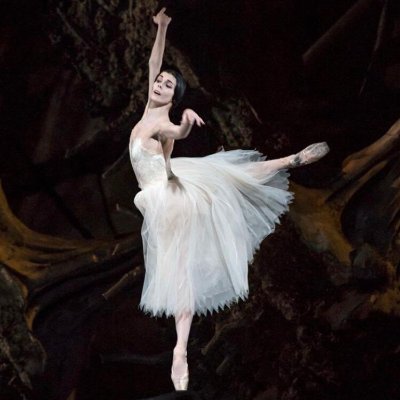 Principal Ballerina @TheRoyalBallet

Instagram: natalia_osipova_official