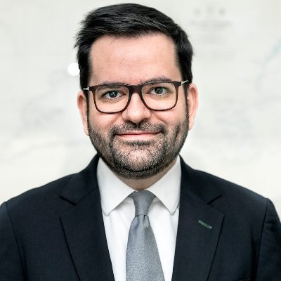 PhD. Managing Director of @IEMed_. Associate professor at @UBFacEcoiEmpres. Convinced euro-federalist.