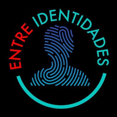 Este es un podcast donde exploramos nuestra identidad.  
Hablamos de las artes y como la poesía nos comunica nuestra identidad.