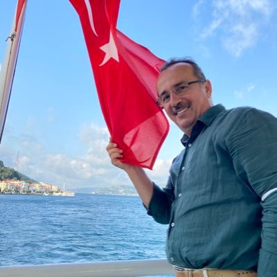 - MTH Mimarlık Kurucusu - Avcılar Kültür Sanat Eğitim Vakfı (Aksev) Kurucu Üyesi /İBB Meclis Üyesi/İBB Encümeni