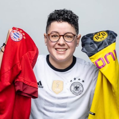 30 • they/them • 🌼🏳️‍🌈 just a (physically) small lad figuring things out. 🏳️‍🌈💍 Arsenal⚽️🔴