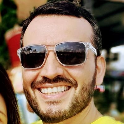 dfcarrenog's profile picture. El cine, los cómics y la tecnología!!! La paciencia logra lo que la dicha no alcanza...