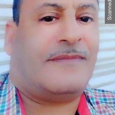 شخص عادي لا يجامل ولايعادي