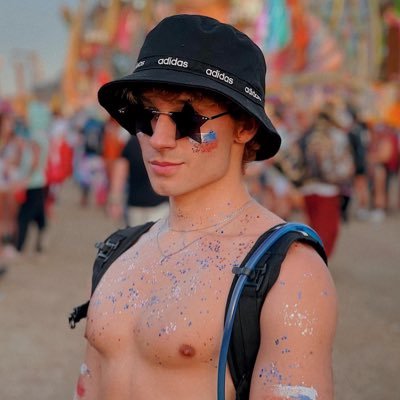 itsemaok's profile picture. Me vs Me ❤️‍🔥