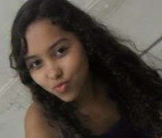 NÃO SE ILUDE NO MEU SORRISO ;}}*