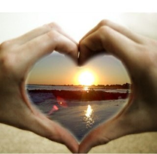 Hope0412's profile picture. i twt about love, life break ups make ups and insperation rt my tweets to brighten days :)