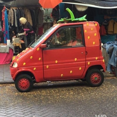 2muchradio's profile picture. still crazy