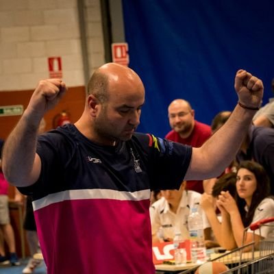 Graduado social y máster en dirección de entidades deportivas.
Sáhara LIBRE.