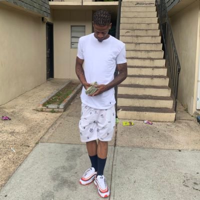 Lost. I lost my mom and my dad. I lost the family I had. but I ain lose myself.