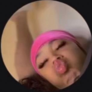 Itzcoris's profile picture. chillin😎😎