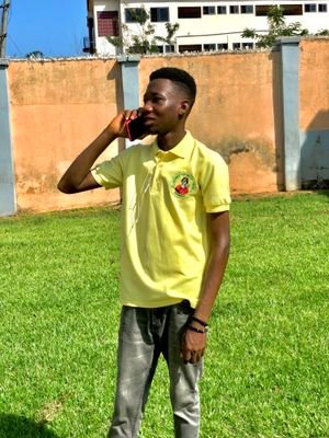 DGyile's profile picture. Am really high right now 👅