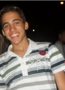 Simplesmente eu e mais nada , rs