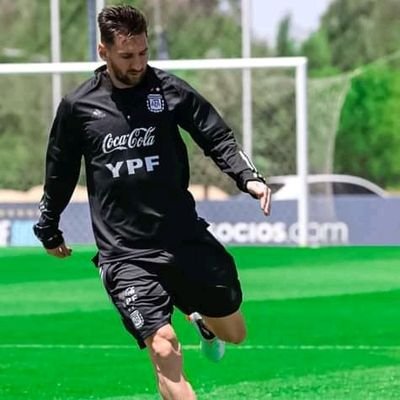 BEEZYJAY6's profile picture. 