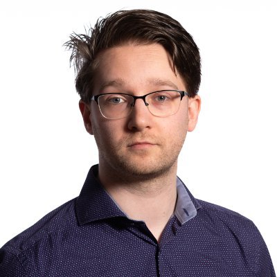 With a background in Cognitive Neuropsychology and a passion for traditional games, now working in Data Analytics and BI-Engineering