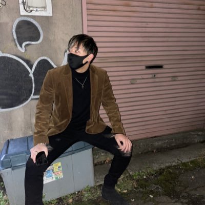 sukaut_syunya's profile picture. 北海道🇯🇵   大学卒業後父親の会社に就職 稼ぎに不満を持ち退職▶︎夜職スカウトマンを始める。 月収50万円を半年で達成💵✨ さらに稼ぎたいと副業を開始👨‍💻 【月収1000万アフィリエイターに弟子入り🙇‍♂️】 僕自身が副業で稼げるようになるまでのストーリーをこのアカウントで発信していきます🐲