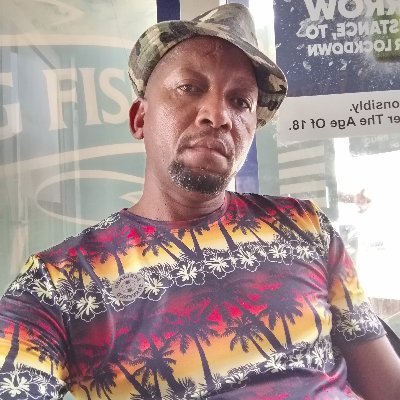 LooksmartM's profile picture. Social phobia... Still innit!