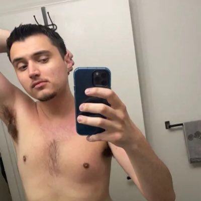 NSFW 18+ | Gay | Vers | Hung | He/him | Make Content / Collab |😈😉 Tips appreciated: Cash App- $collegeguylj95 | Will also do requests for tips | DM Me |